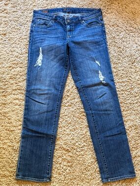 Kut from the Kloth Mid RIse Distressed Boyfriend Straight Leg Size 8